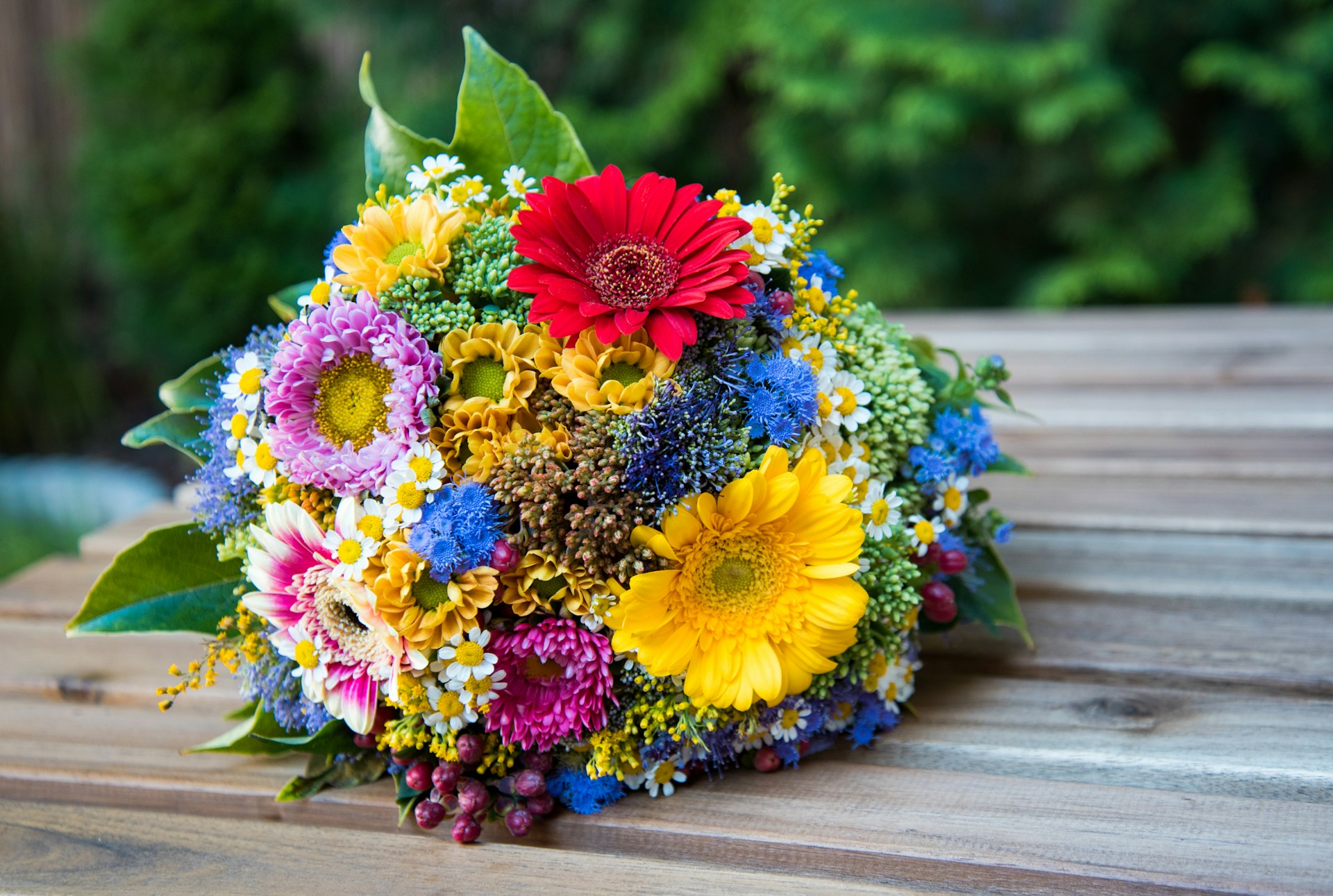 Flores para graduación: cómo sorprender con un regalo lleno de estilo